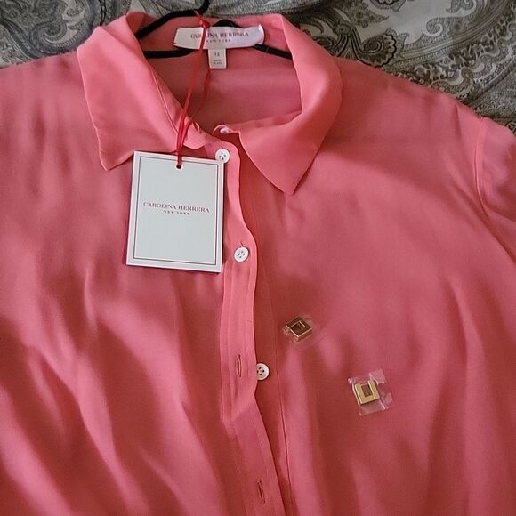 Carolina Hererra   unic rare  find blouse, REASONABLE offers accepted - Picture 15 of 16